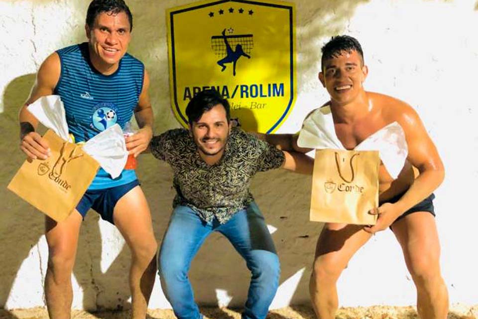 Dupla vilhenense é campeã de torneio de futevôlei em Rolim de Moura