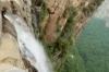 Trilheiro descobre que queda Dágua mais alta da China vinha de um cano