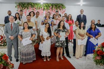 Justiça Rápida: Casamento comunitário une 12 casais no Vale do Anari