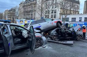 Perseguição policial termina em acidente grave com feridos em Paris