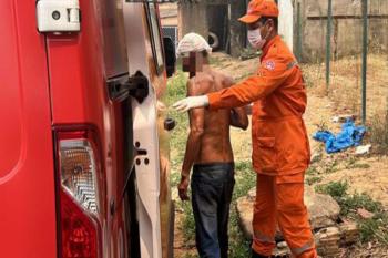 Homem  agredido a marretada durante briga na zona sul