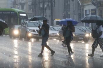 PREVISÃO DO TEMPO: Frente fria traz chuva para o Norte