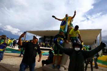 Para Gilmar Mendes, destruição do STF no 8/1 resultou de manipulação