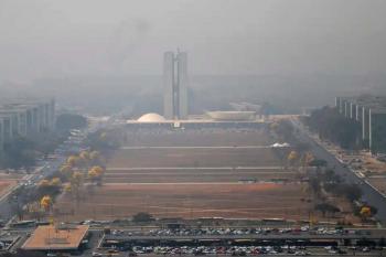 Poluição do ar em Brasília cresceu 350 vezes durante incêndio