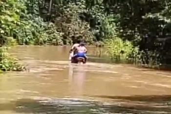 Àguas do Rio Pacarana sobem e inundam estradas de acesso as aldeias Cinta Larga