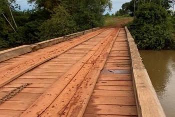 Ponte da linha 200 norte receberá ponte de aço concreto, em Rolim de Moura