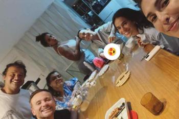 Preta Gil reencontra Bruna Marquezine, Ivete Sangalo e amigos após alta hospitalar