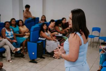 Secretária de Educação se reúne com os diretores das escolas da rede municipal para ouvir demandas 