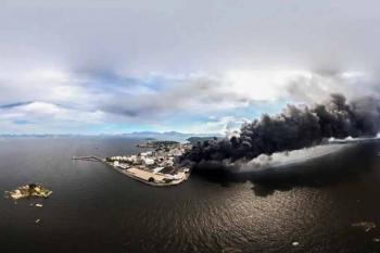 Bombeiros extinguem incêndio em fábrica de lubrificante no Rio