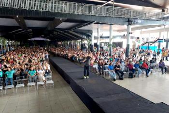 VIII Congresso Municipal de Educação lota casa de eventos em Porto Velho