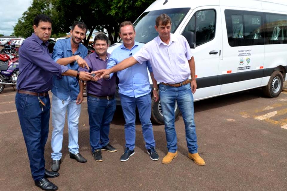 Pacientes de câncer terão Van exclusiva para transporte