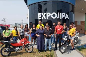 Expojipa 2024 entrega motos do Show de Prêmios