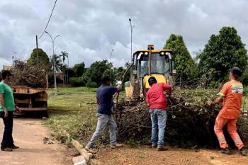 Prefeiura de Rio Crespo promove limpeza nas ruas e avenidas do município