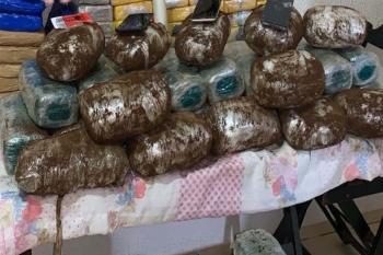 PM apreende quase 100 kg de drogas em condomínio na zona leste