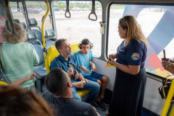 Prefeitura de Porto Velho entrega primeiro ônibus inclusivo de Rondônia