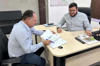 Deputado Pedro Fernandes prope instalao de lombadas na BR 364 prximo a Fazendinha