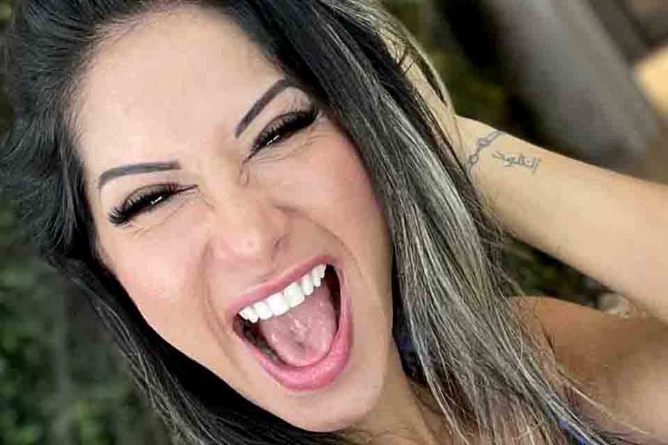 Mayra Cardi anuncia que irá 'casar com Deus' e promete festão