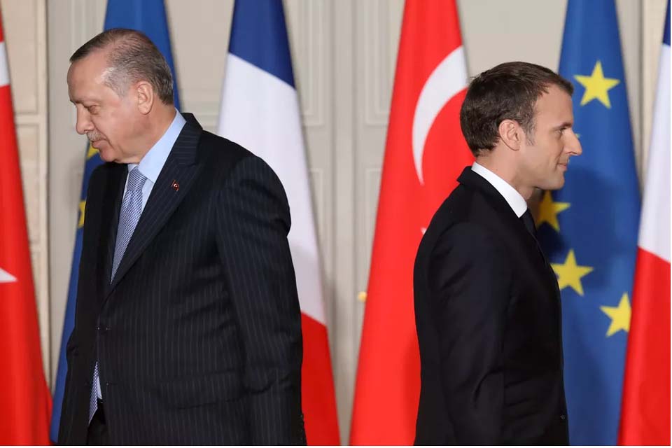 Presidente da Turquia volta a atacar Macron: 'Que a França se livre dele o mais rápido possível'