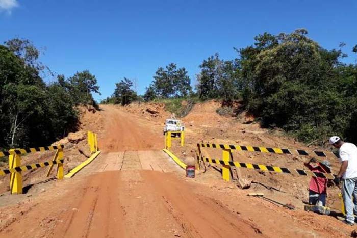 Ponte sobre o igarapé Pires de Sá na Linha 135 é concluída e acesso a setor chacareiro é liberado