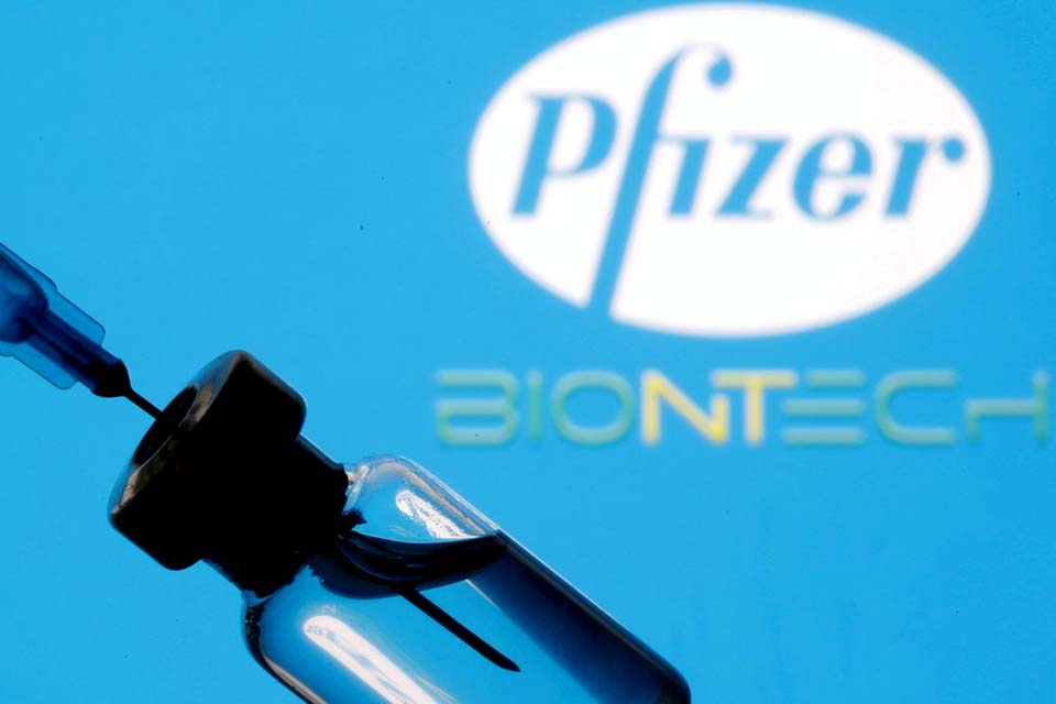 Covid-19: Pfizer vai entregar 14 milhões de doses de vacina até junho