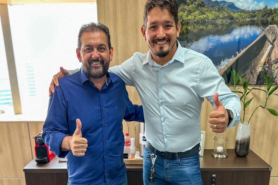 Deputado Laerte Gomes recebe visita de vereador de Pimenta Bueno