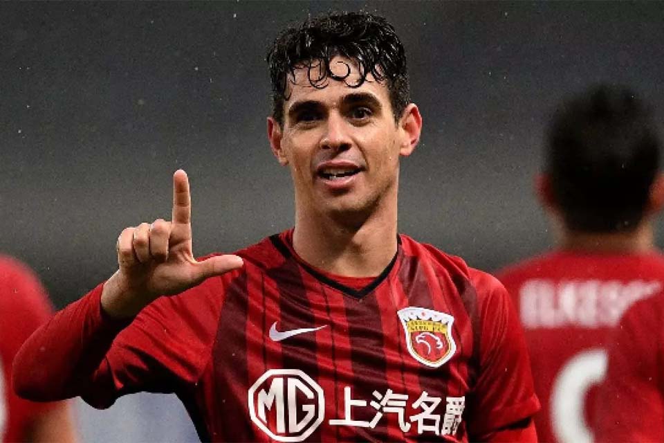 Alvo do Flamengo, Oscar revela que pode treinar em clube do Brasil