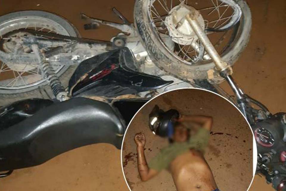 Caminhonete e moto batem de frente e um dos condutores fica em estado grave