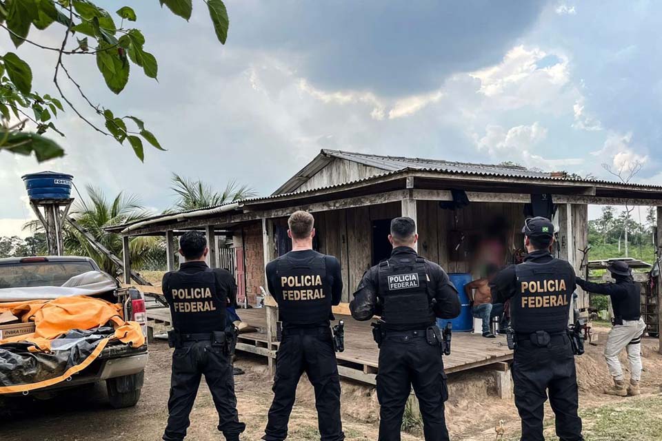 Polícia Federal resgata oito trabalhadores de trabalho escravo no Acre