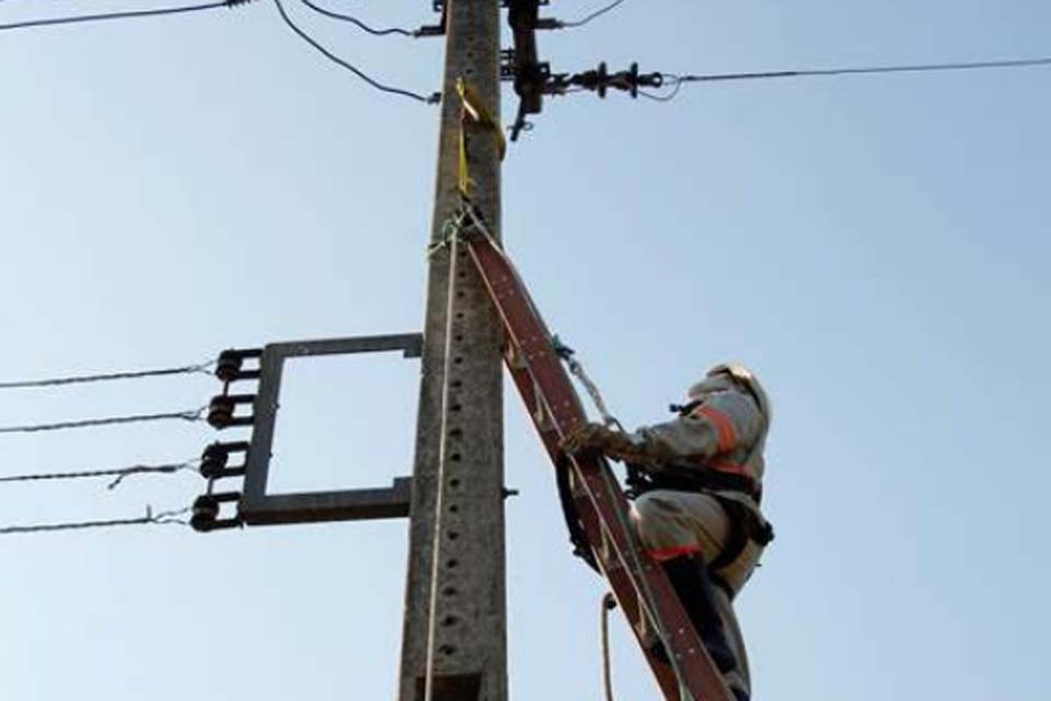 Na Semana Nacional de Trânsito, Energisa reforça orientações para prevenir colisões em postes