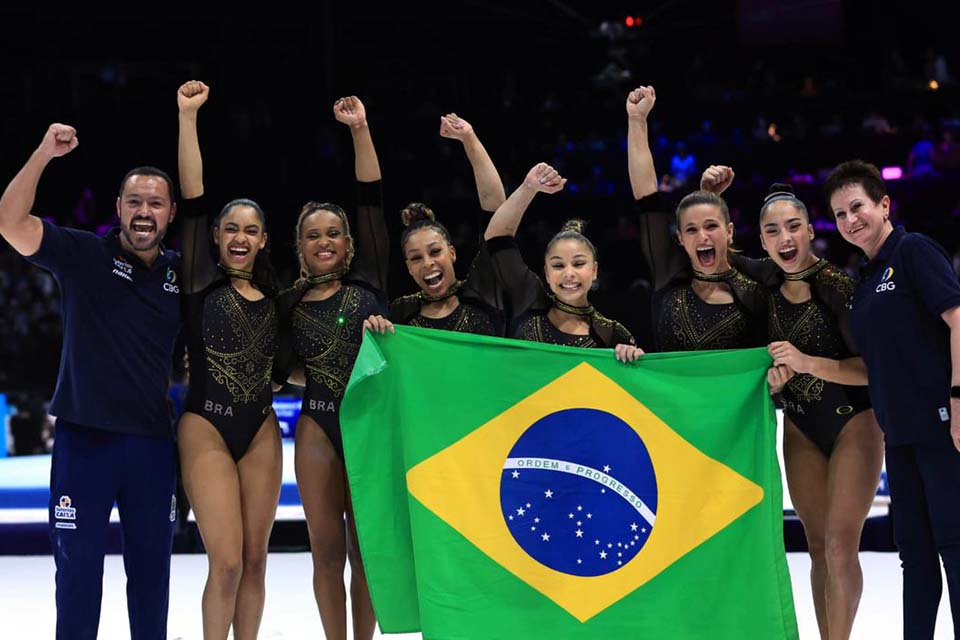 Ginástica Artística: Brasil é prata na disputa de equipes femininas