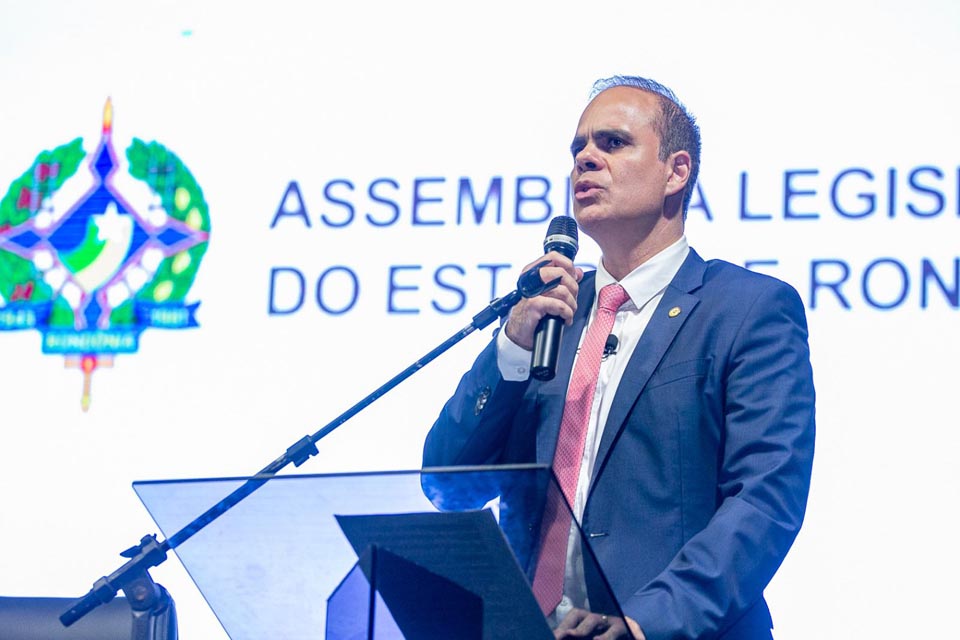  Deputado Alan Queiroz realiza balanço de seis meses de mandato na Assembleia Legislativa de Rondônia