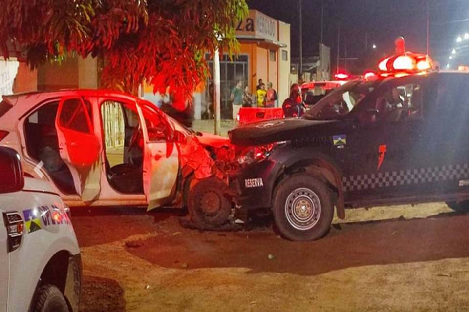 Grupo troca tiros com policiais e suspeito é baleado na boca