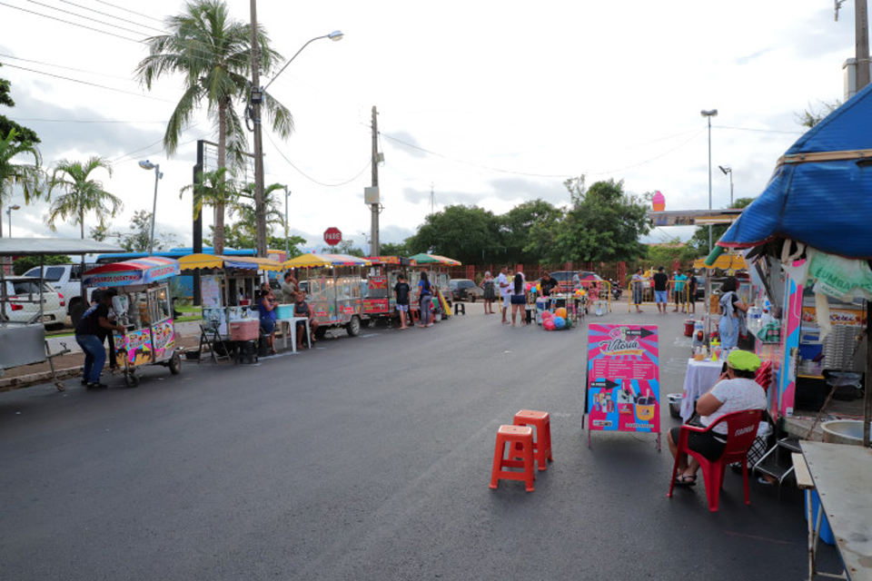 Ambulantes serão instalados na rua Henrique Dias; não será permitida a comercialização de produtos na avenida Farqhuar