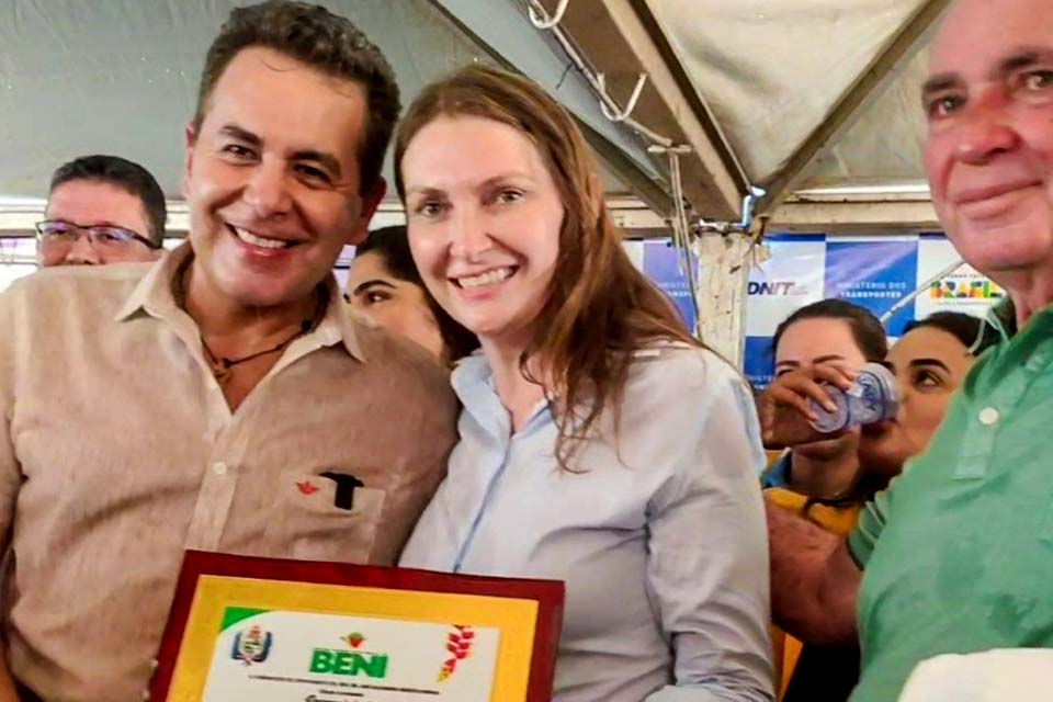 Deputada Estadual Lebrinha agradece homenagem do governador do Beni, por trabalhos pró integração Brasil x Bolívia