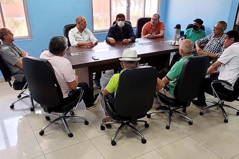 Coronel Chrisóstomo se reúne com representantes do Sindicato dos Policiais Civis do Ex-Territorio Federal de Rondônia