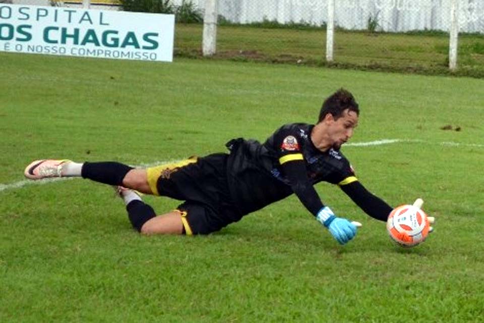 Ji-Paraná acerta a contratação do goleiro Gabriel Zocante