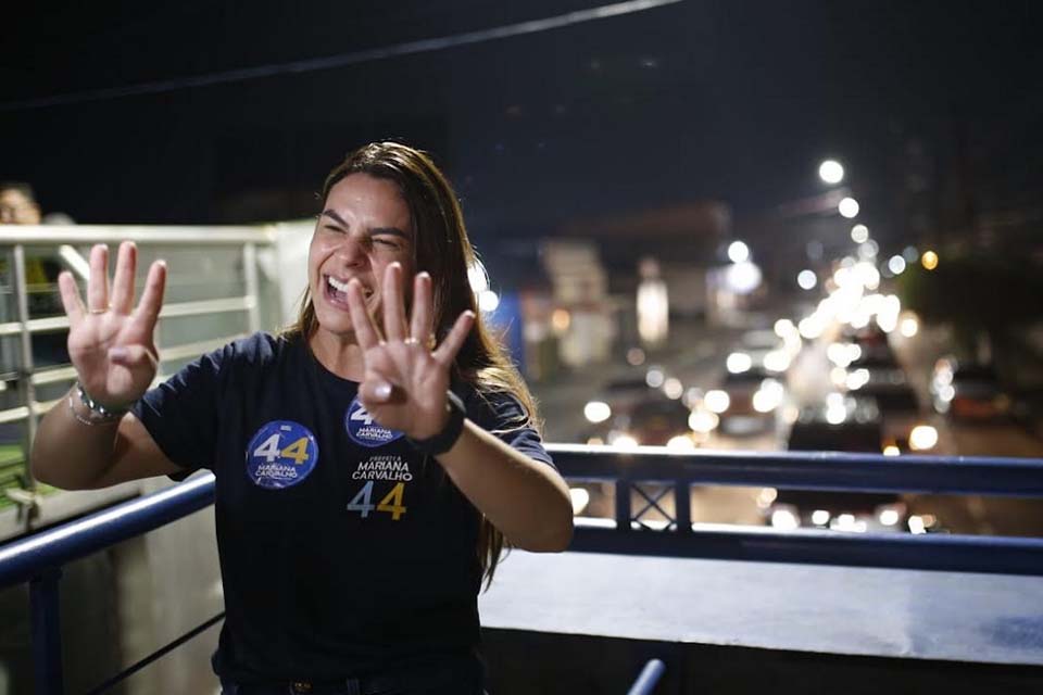 Durante carreata, Mariana agradece apoio e carinho aos moradores da zona Sul