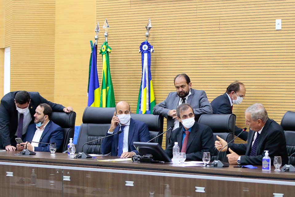 Em sessão extraordinária, deputados estaduais aprovam R$ 45 milhões em recursos para o Fitha