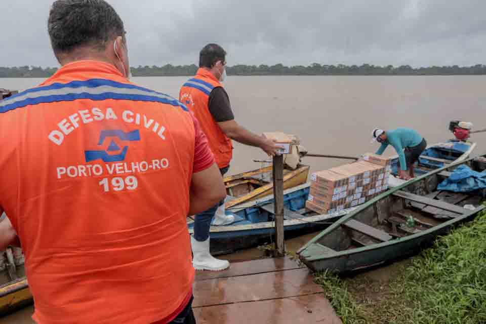 Prefeitura de Porto Velho distribui hipoclorito de sódio para famílias do Médio Madeira