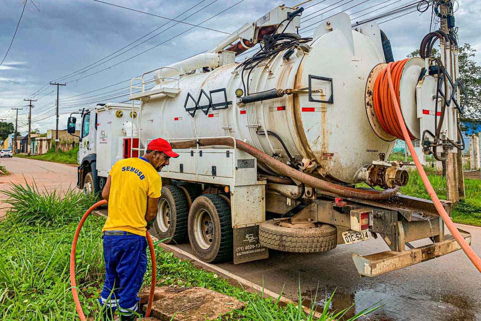 Prefeitura de Porto Velho segue com trabalhos de desobstrução do sistema de drenagem