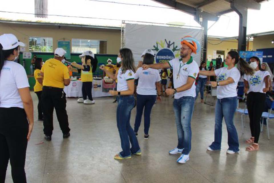 População de Candeias do Jamari é atendida pelo Detran no projeto “Rondônia Cidadã”