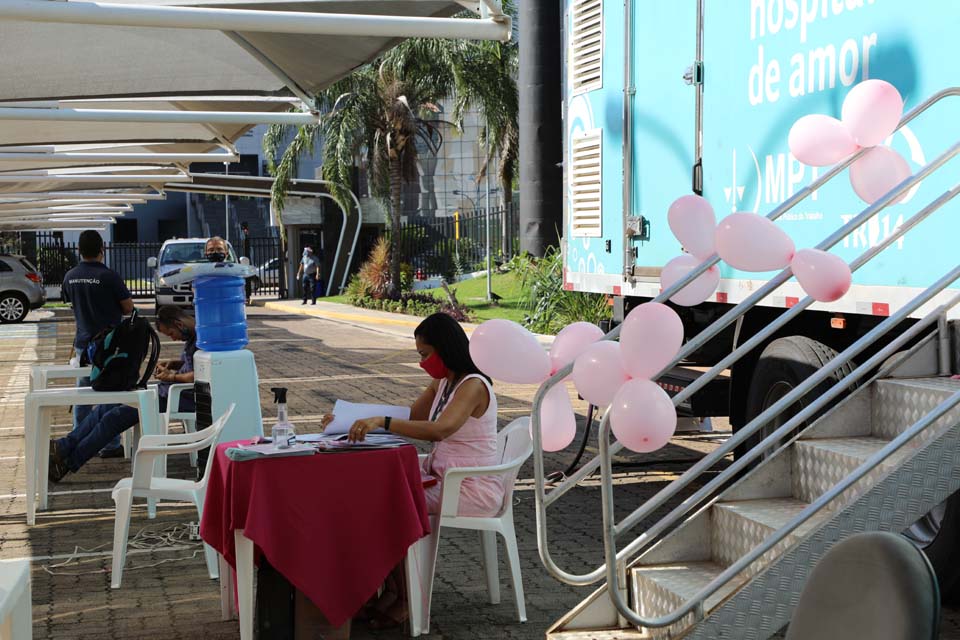 Outubro Rosa: Divisão de Saúde promove ações de conscientização e prevenção 