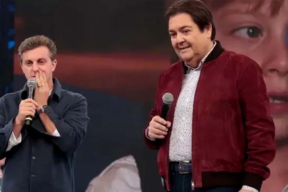 Globo pressiona Luciano Huck a assumir lugar de Faustão