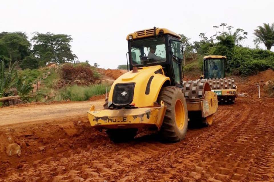 Governo acelera obras de recuperação da rodovia 464, no distrito Tarilândia