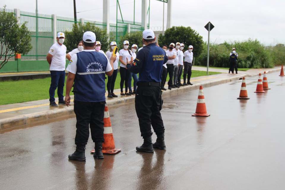 Agentes e auxiliares de trânsito são capacitados para atuarem na operação Lei Seca em Rondônia