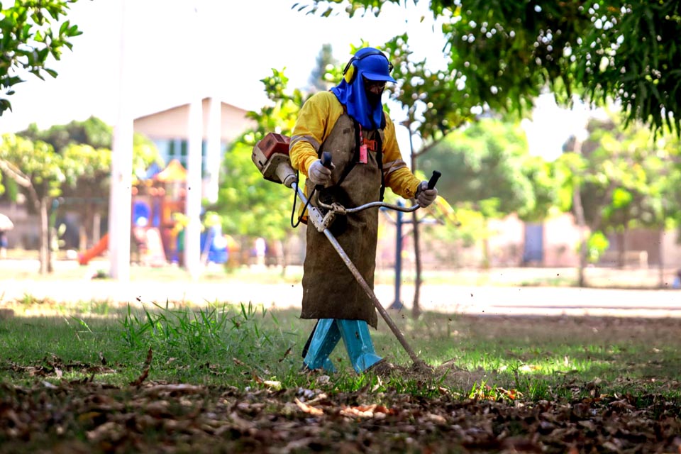 Porto Velho: Mutirões de limpeza urbana atendem vias e mercados municipais nesta terça-feira (7)