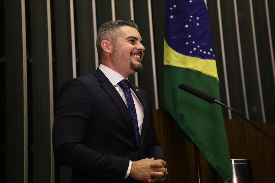 Deputado Federal Thiago Flores é vice presidente da frente parlamentar mista da Transparência Pública