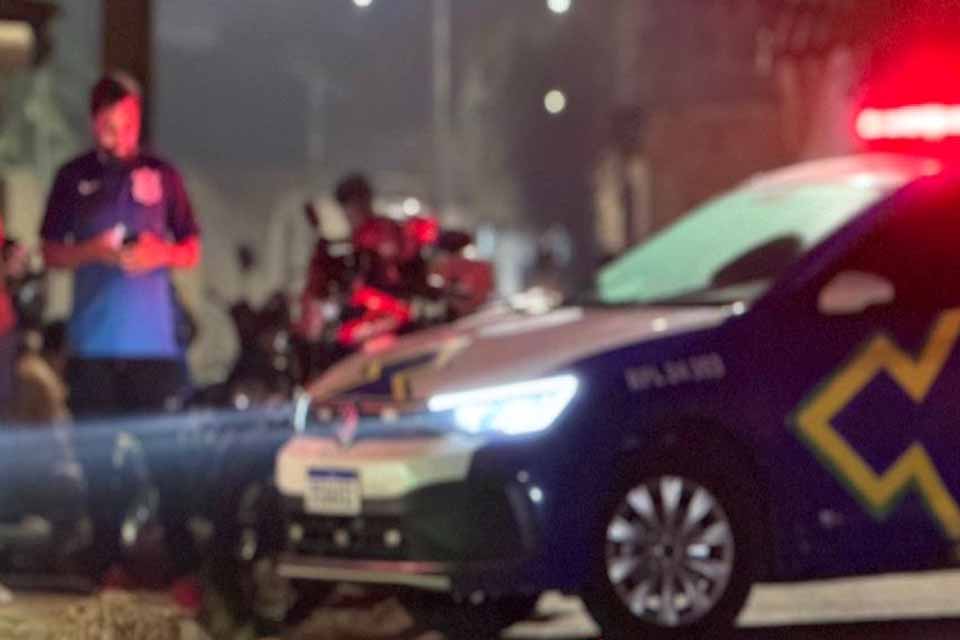 Jovem é executado a tiros por dupla de moto no área central  