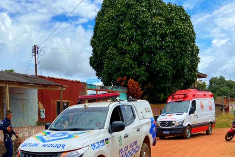 Moradora da zona leste encontra ex presidiário morto com facada