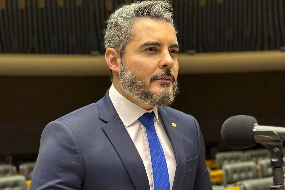 Thiago Flores vota contra manobra financeira do Governo que expropria e confisca mais de 20 bilhões de reais esquecidos em bancos pelos brasileiros